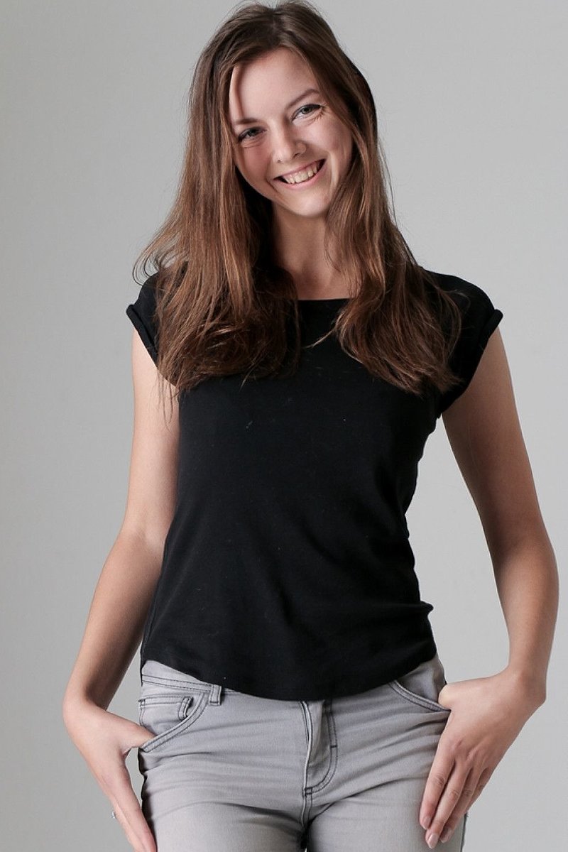 Алевтина, 22 года, 0 размер груди